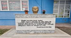 Atatürk Büstümüz